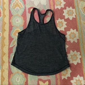 Black Lululemon tank